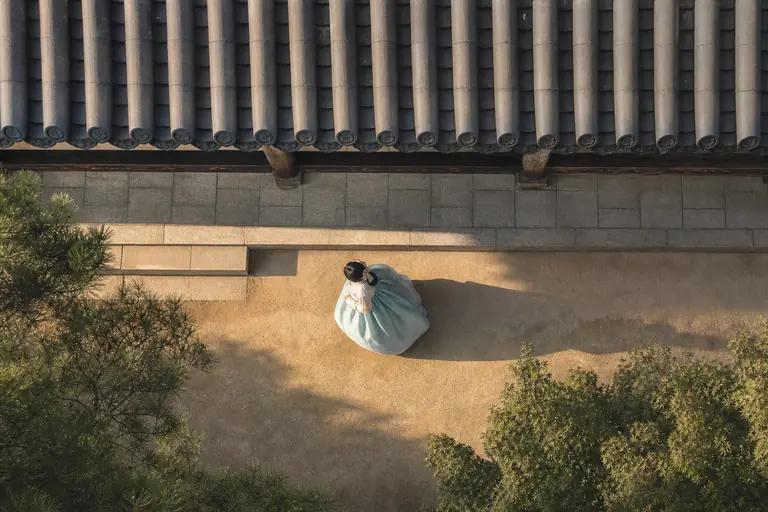 처마 아래 한복