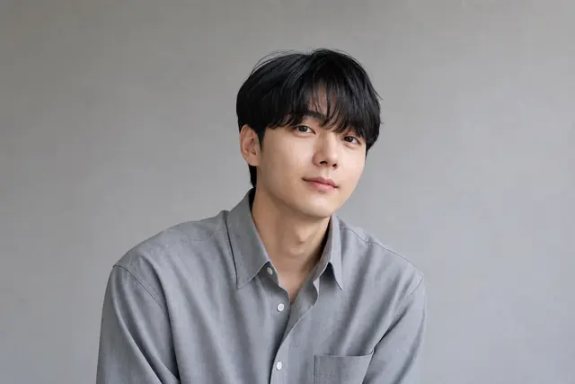 그레이 배경 스튜디오 미니멀한 아바타 이미지