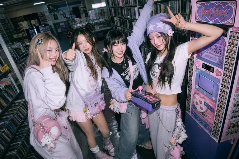 Y2K 친구들의 레트로 스냅